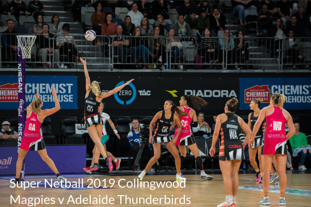 Suncorp Super Netball, Melbourne 2019, Week 14, Collingwood Magpies Netball VS Melbourne Vixens. Philip shot into the basket.